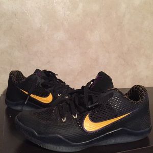 NIKE KOBE 11 EM “Carpe Diem”